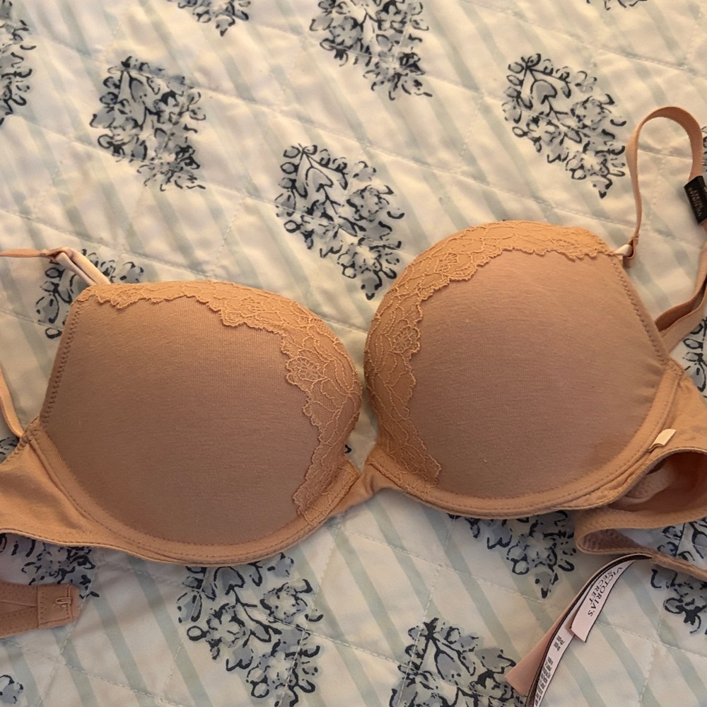 Victoria's Secret Lace Trim Bra - Tan